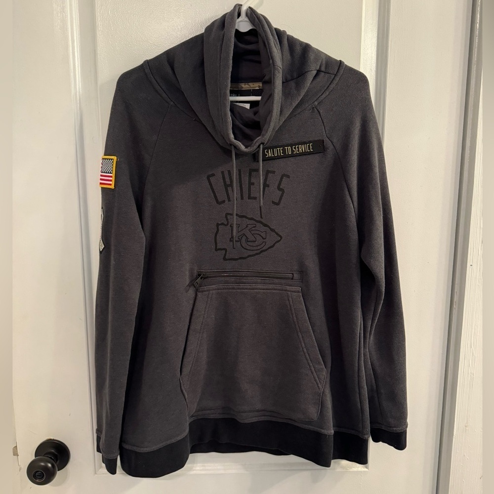 NFL Team Apparel Salute To Service Turtle Cowl Neck Pullover Chiefs Medium